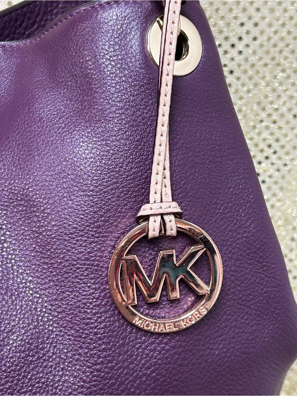 Michael Kors Large Lillie Purple Leather Shoulder Bag Approximately 13 x 11 x 6 - Picture 17 of 17